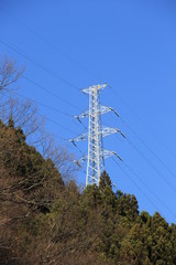 山中に立つ鉄塔(栃木県)