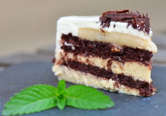 White chocolate cream cake