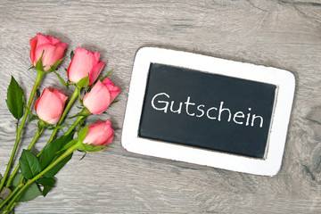 Rosen und Tafel: Gutschein