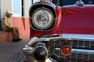 Old American cars which are the biggest tourist attraction on Cuba