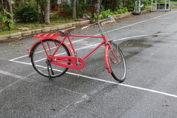 Fototapeta premium bicycle red classic vintage in former beautiful with copy space for add text