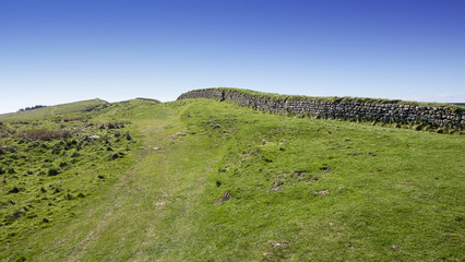 Fototapeta na wymiar Hadrian's Wall near Steel Rigg in Northern England
