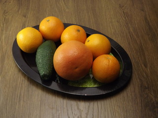 авокадо апельсины