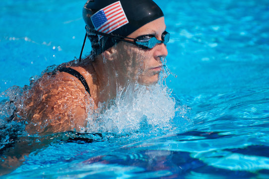 American breast stroke swimmer