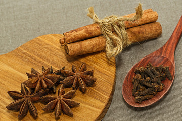Anise, cinnamon and clove spices