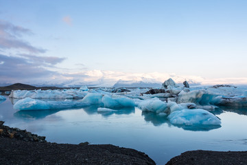 Fototapeta na wymiar Island - die Eislagune Jökulsarlon