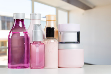 Cosmetic bottle