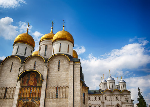 Успенский собор в Московском Кремле, древняя православная церковь России