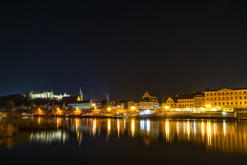Fototapeta na wymiar Blick über die Elbe zur Altstadt Pirna