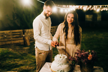 Heavenly wedding cake