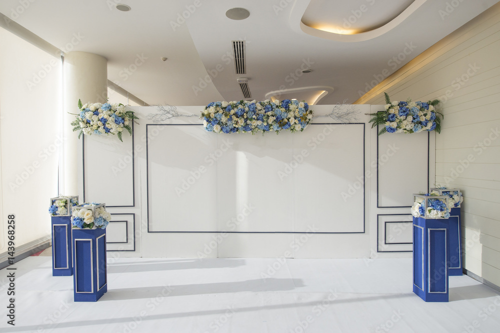 Wall mural wedding backdrop with flower and wedding decoration - Wall murals