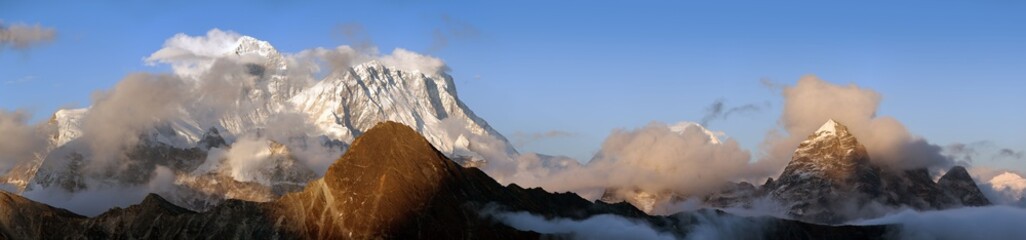 Evening panoramic view of mount Everest and Lhotse