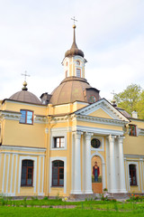 Fototapeta na wymiar The Church of the Holy Apostles Peter and Paul in Znamenka.