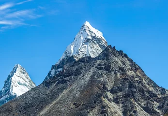 Papier Peint photo Cho Oyu Kangchung (6063 m), and Cholo (6089 m) in the area of Cho Oyu. View Ngozumba glacier near Thopak Tsho (4990 m) - Gokyo region, Nepal, Himalayas