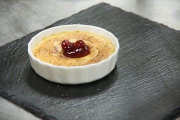 French dessert Crme Brulee