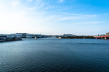 京浜運河と大田区の風景