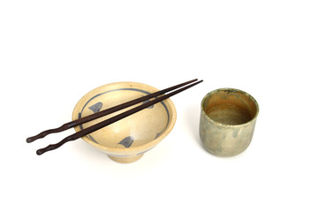 Fototapeta premium Japanese rice bowl with chopsticks and tea cups