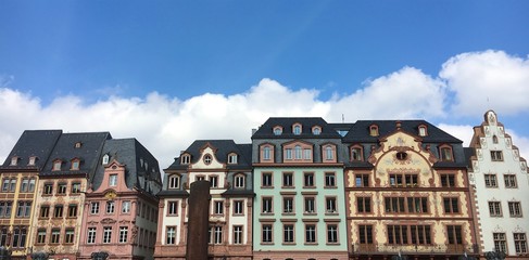 Fototapeta na wymiar Market houses in Mainz, Germany