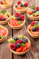 fruit tartlet