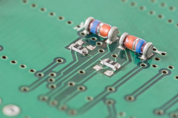 Resistance and rectifier diode on the flat plate.