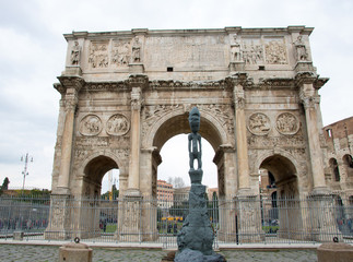 Fototapeta premium remains of the old city forum romanum rome, important landmark rome