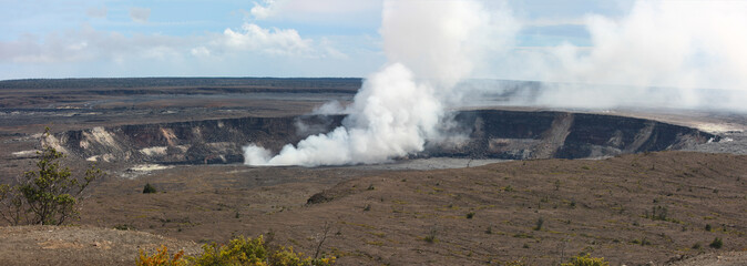 Hale Ma'uMa'u Volcano Crater, most volcanically active part of Kilauea Caldera, Big Island, Hawaii