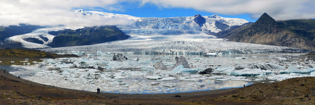 Iceberg and Glaciers on Fjallsarlon, Iceland  Europe