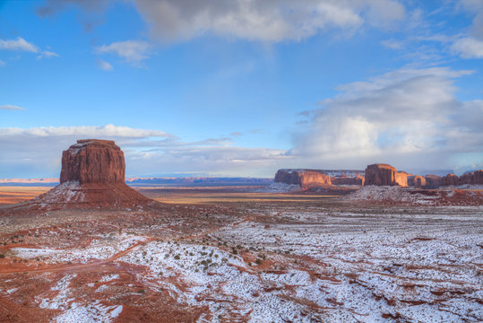 Sunrise, Merrick Butte on left, Spearhead Mesa on right, Monument Valley Navajo Tribal Park, Utah