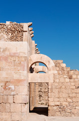 Giordania, 01/10/2013: vista del Palazzo omayyade, grande complesso del periodo omayyade situato sulla collina della Cittadella di Amman e costruito durante la prima metà dell'VIII secolo