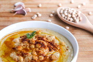 Hummus con garbanzos hecho en casa