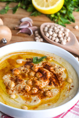 Hummus con garbanzos hecho en casa