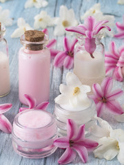 fresh as Spring, natural cosmetics with flowers