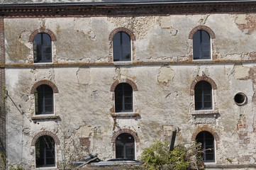 bâtiment  en ruines