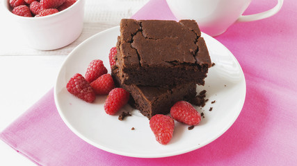 Vegan red kidney beans brownies