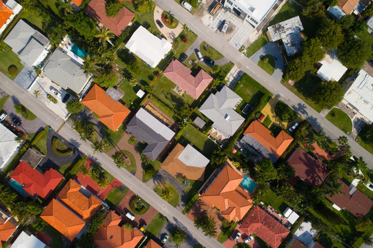 Drone aerial photo of homes in a neighborhood