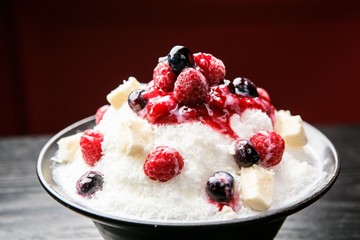 fresh fruits strawberry shaved ice, 베리빙수