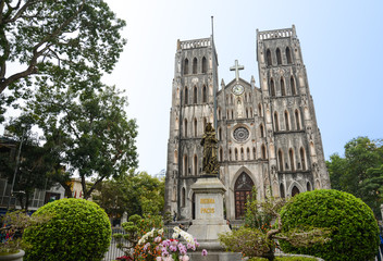 Fototapeta na wymiar St Joseph's Cathedral in Hanoi, Hanoi, Vietnam