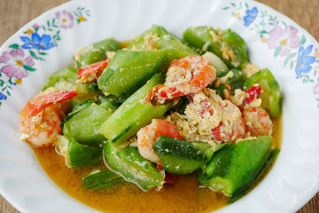 Stir-fried zucchini