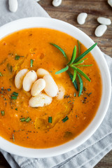 Creamy white bean and vegetable soup