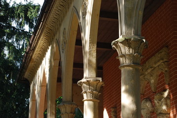 Pulawy, Ogrod palacowy - Domek Gotycki. © M. G. Koperkiewicz