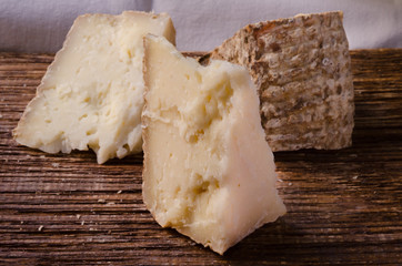 Pezzi di formaggio di pecora