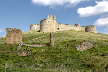 Fototapeta na wymiar Berlanga de Duero Castle, Soria