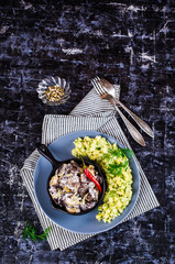 Stewed mushrooms with potatoes