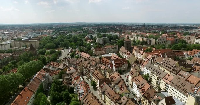 The old and the new town of Nuremberg. The city walls divide the old and the new part of Nürnberg. 