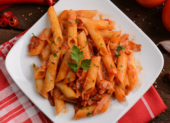 Penne pasta with tomato / arrabiata sauce
