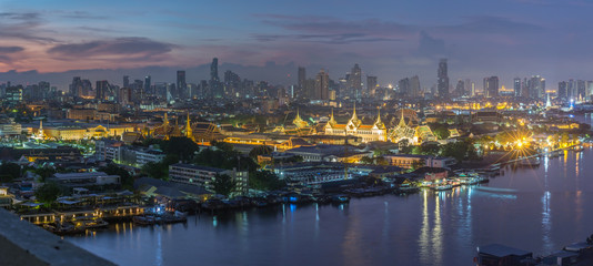 Fototapeta premium Temple of emerald buddha and grand palace at dawn in Bangkok, Thailand