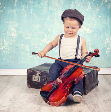 Kind spielt Geige - Retro Style