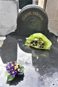 Cimetière De Passy / Tombe De Claude Debussy