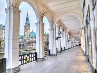 Alsterarkaden on Lake Kleine Alster in Hamburg © acnaleksy