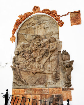 Monumento a la Circunnavegaci&oacute;n, primera vuelta al mundo de Elcano, Sanl&uacute;car de Barrameda, Espa&ntilde;a